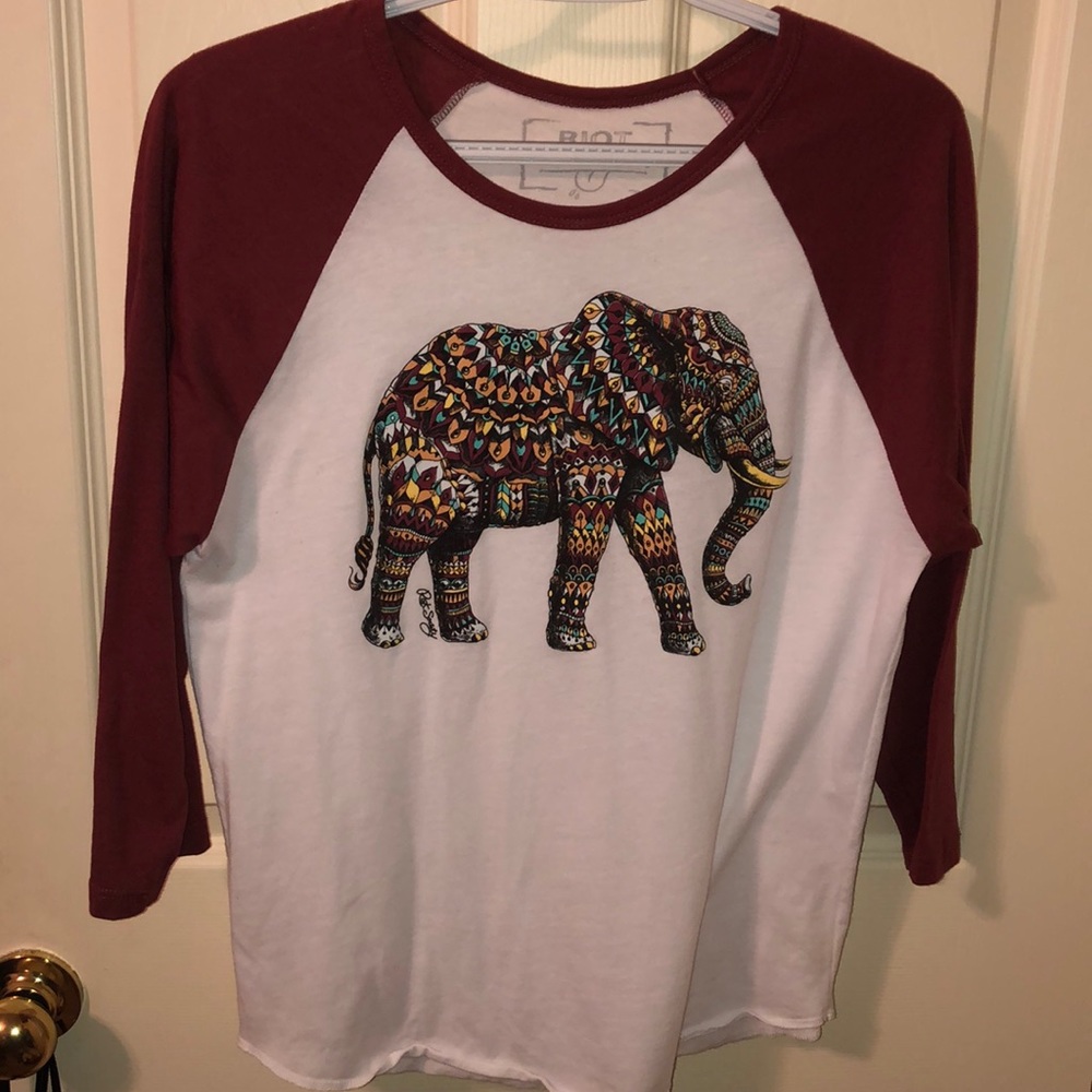 Baseball tee